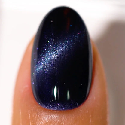 DND DC CAT EYES #18 - MASTER BOMBAY