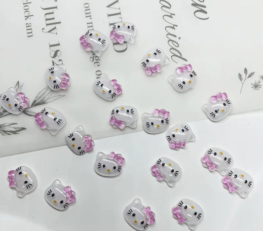 Hello Kitty Head Nail Charm 6pc