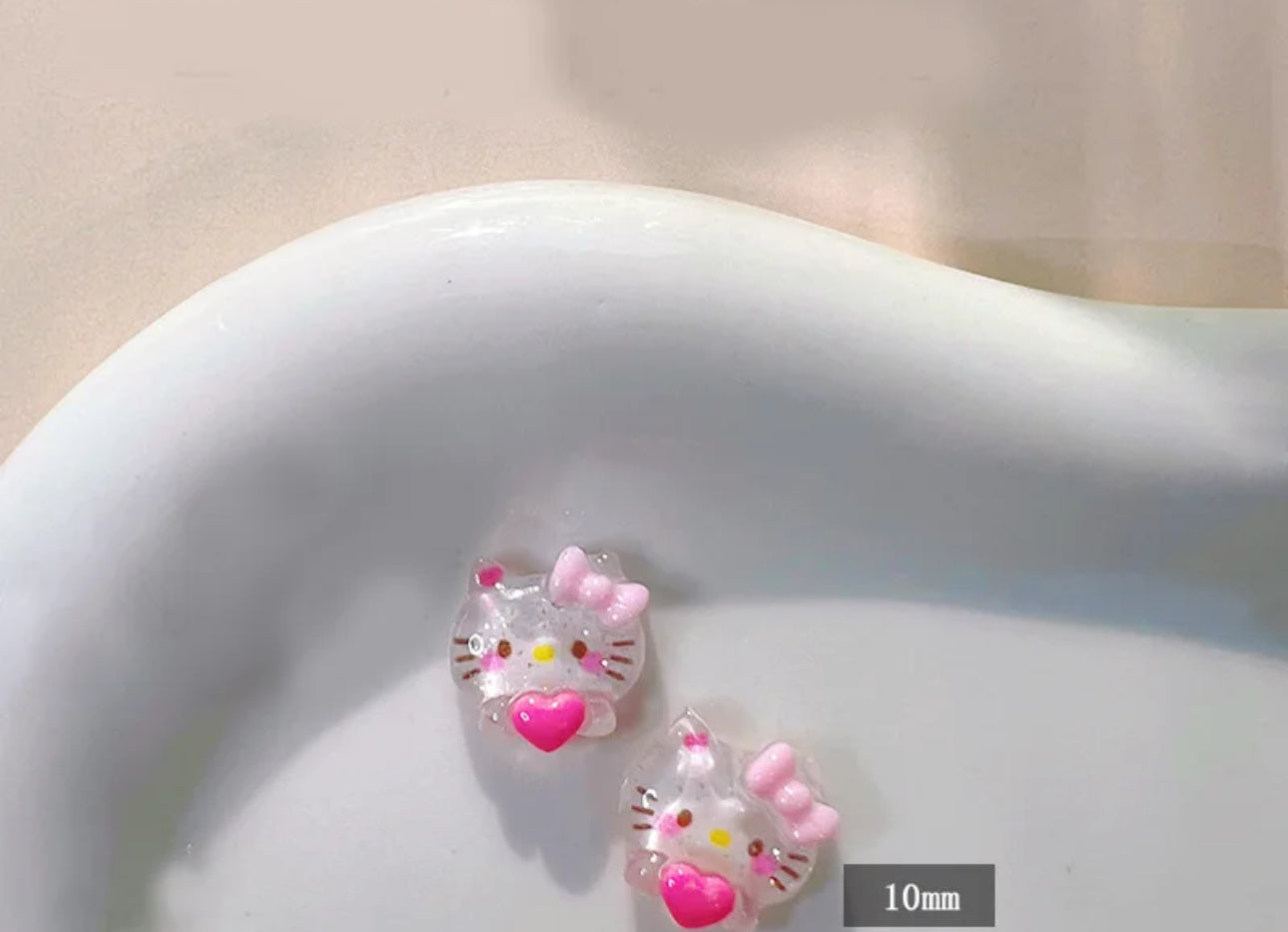 Hello Kitty Head Nail Charm 2pc