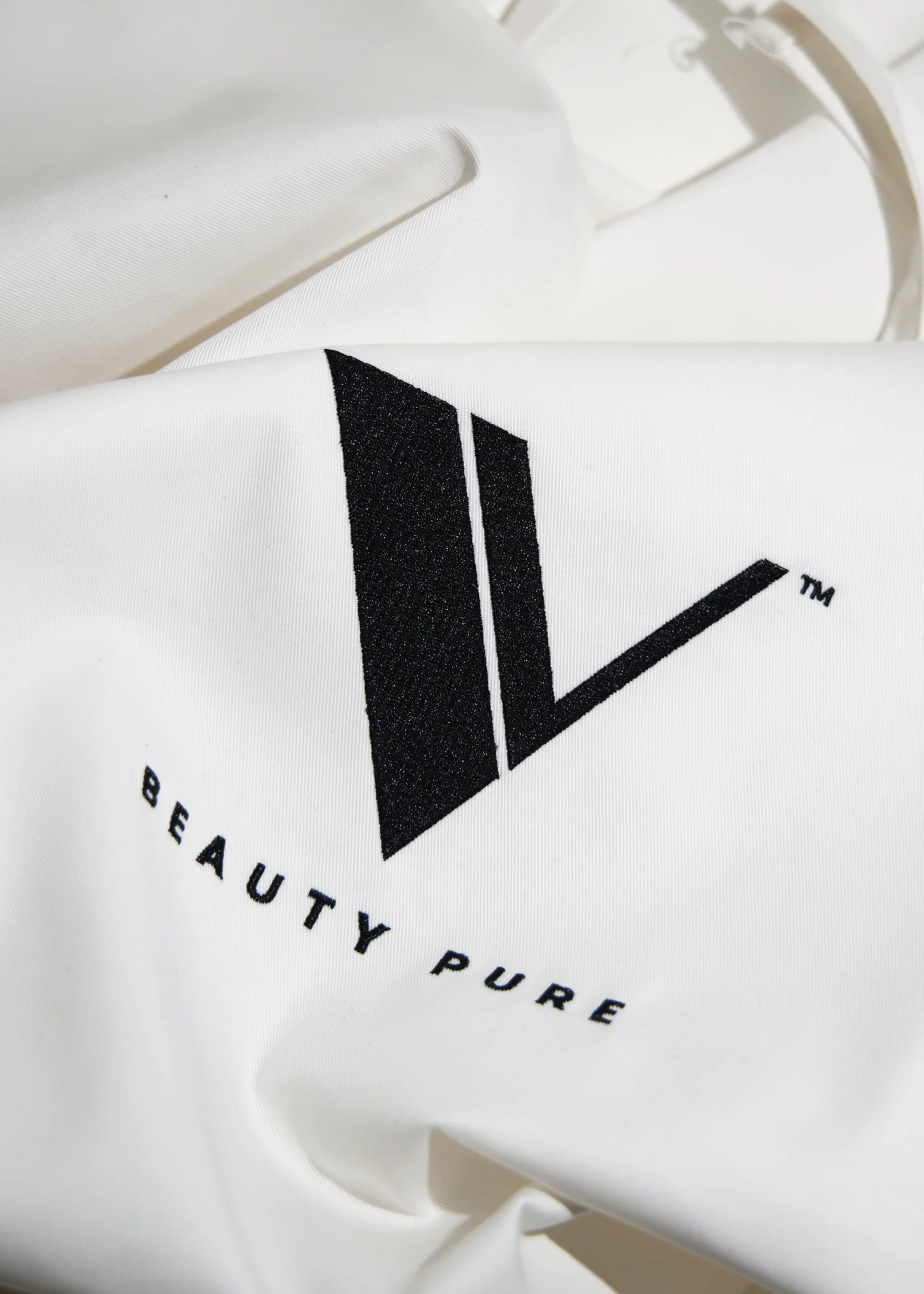 V BEAUTY PURE APRON