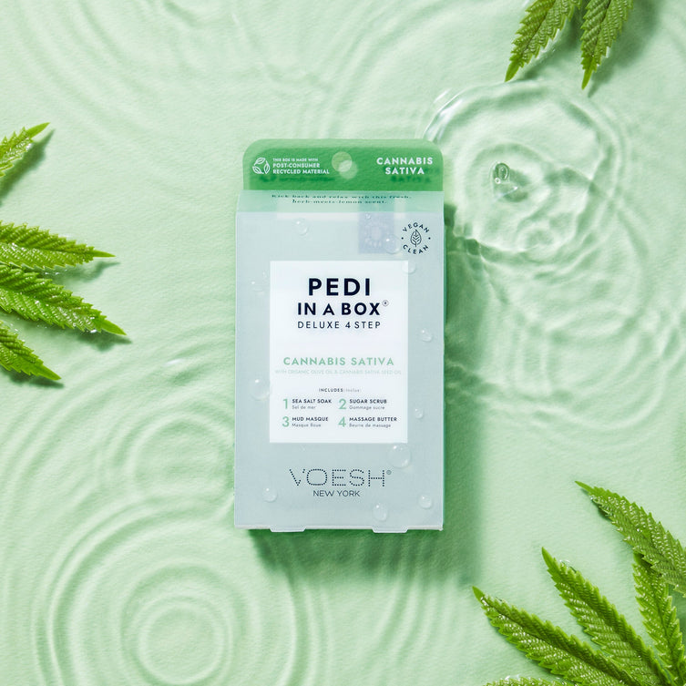 VOESH Pedi in a Box Deluxe 4 Step "Cannabis Sativa"